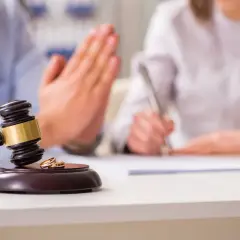 Jak wygląda rozprawa o dział spadku? Kluczowe informacje i wskazówki