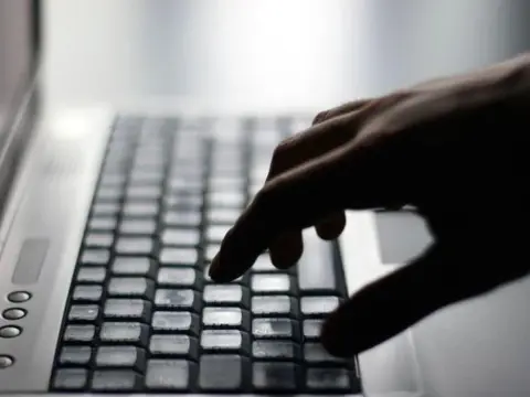 Jak sprawdzić termin rozprawy rozwodowej i uniknąć nieprzyjemnych niespodzianek