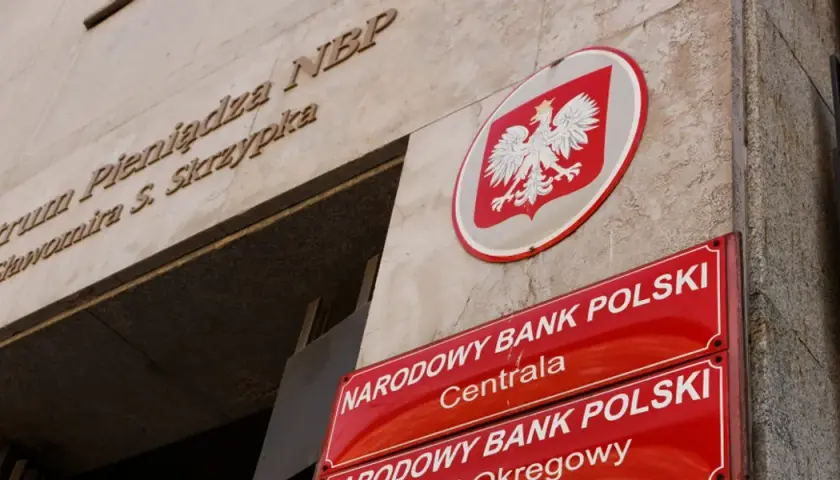 Ile zarabia asystentka NBP? Poznaj zaskakujące fakty o wynagrodzeniach